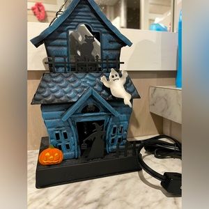 Scentsy Haunted House Wax Melt Warmer.